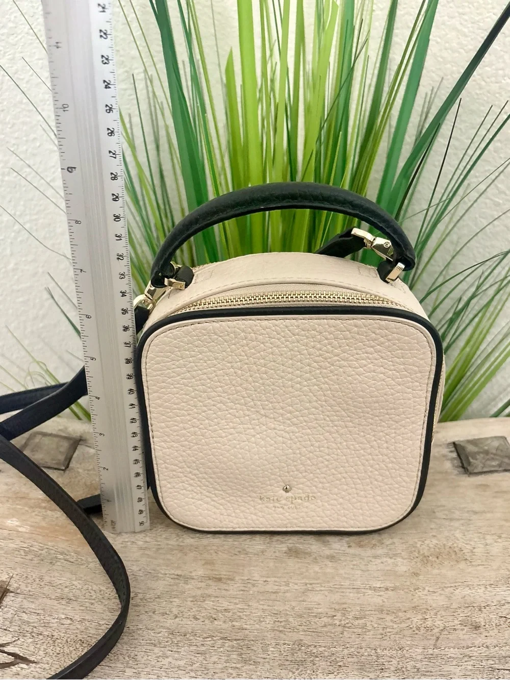 Kate Spade Cecil Court Bobi Mini Crossbody Bag